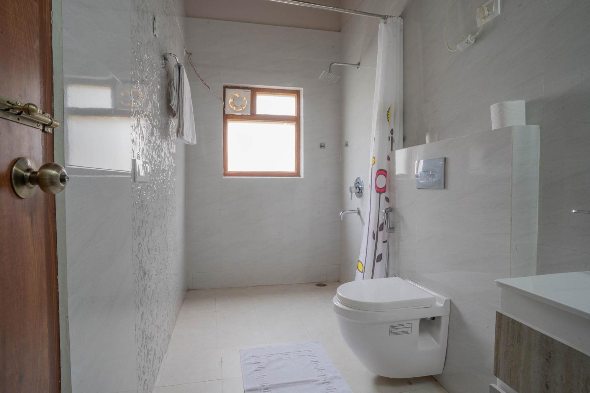 Hostie Sahasrara-3Bhk Chalets, Majkhali, Ranikhet Dış mekan fotoğraf