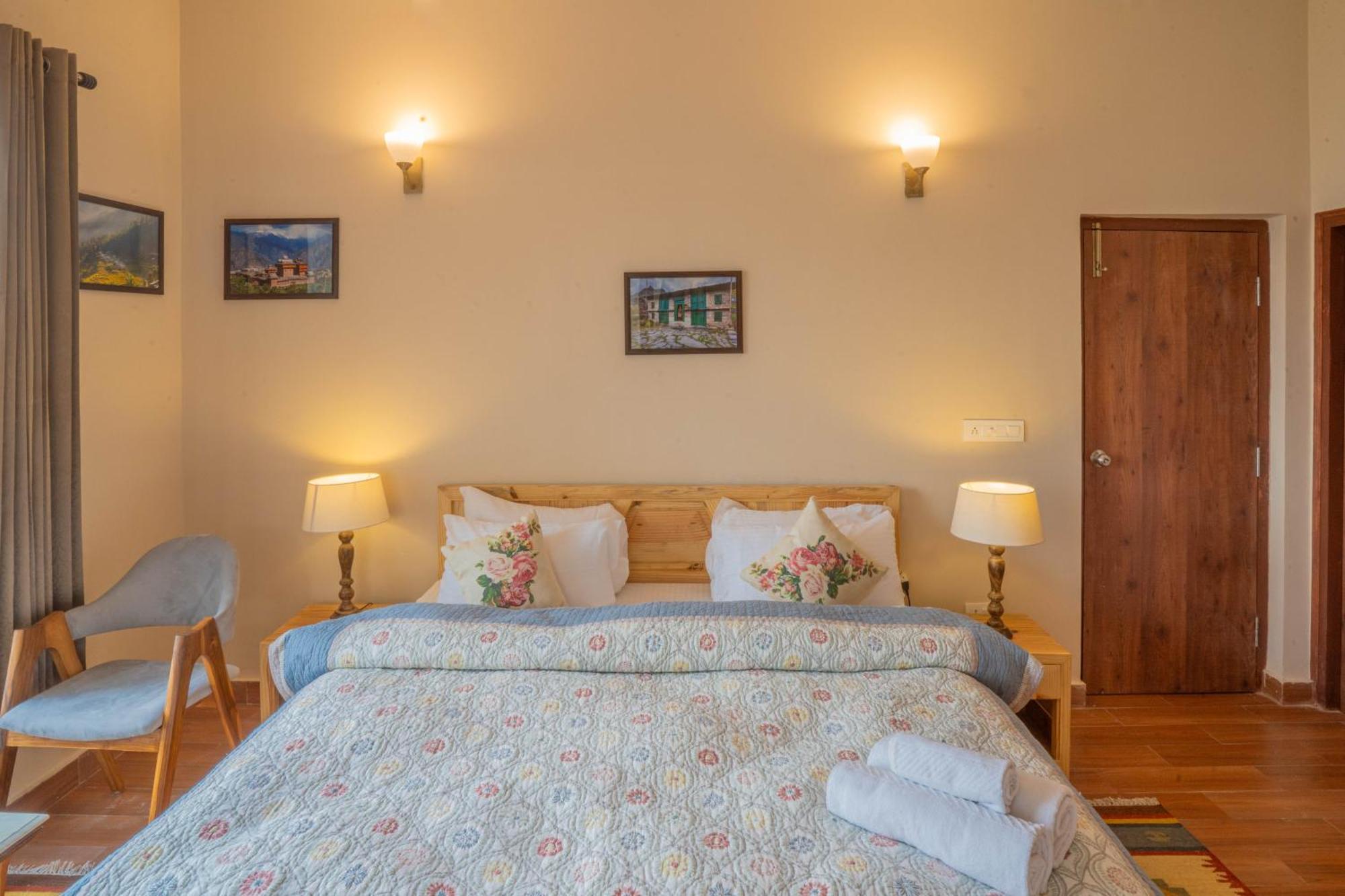 Hostie Sahasrara-3Bhk Chalets, Majkhali, Ranikhet Dış mekan fotoğraf